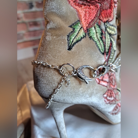 Shoes - Skull Boot/Shoe Chain